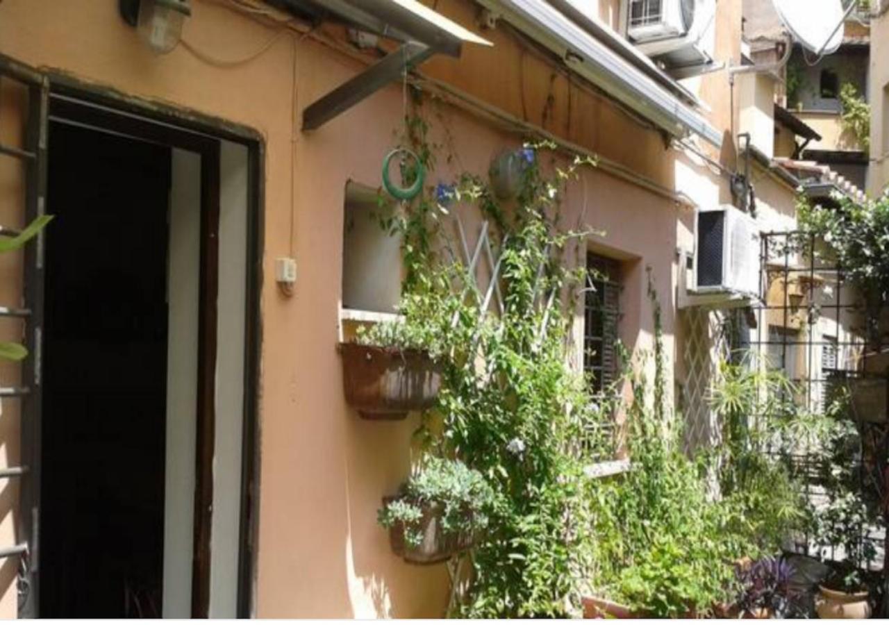 Independent With Garden Heart Of Trastevere John Cabot Rome Buitenkant foto
